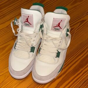 Jordan 4 SB Pine Green